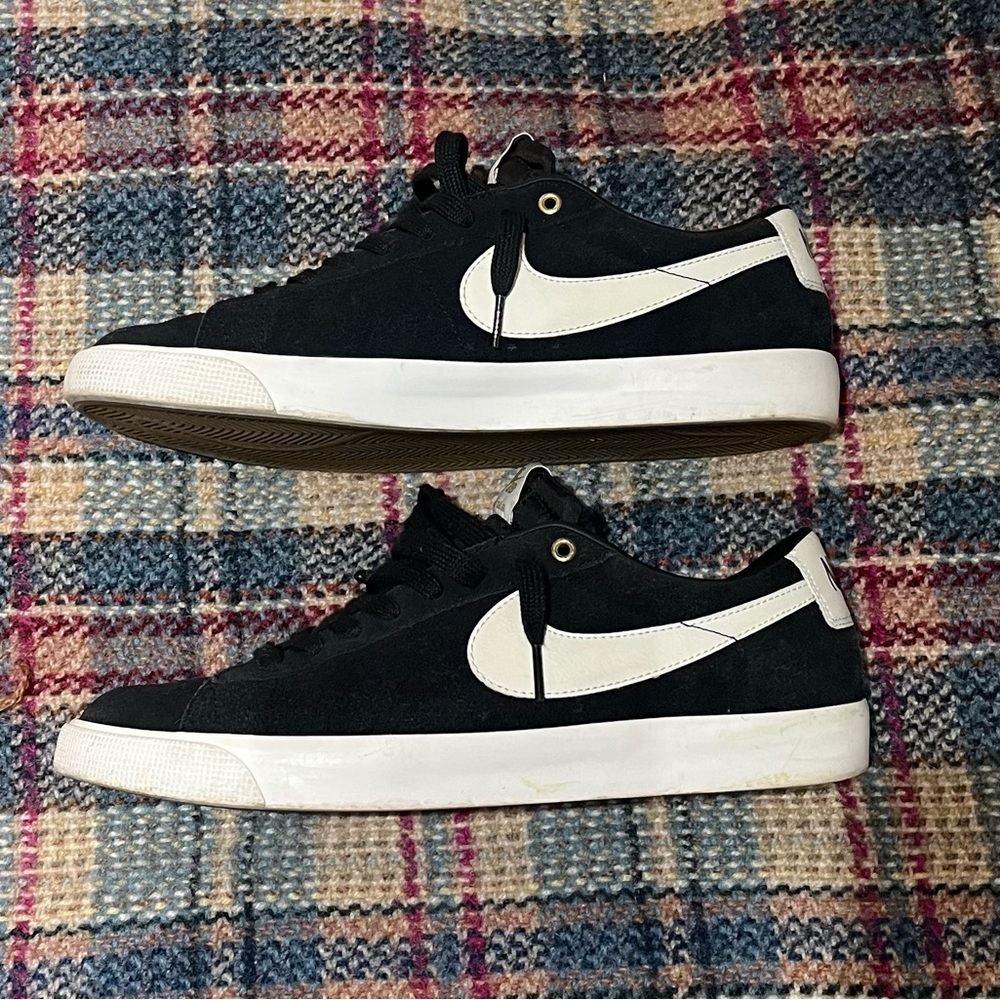Nike SB “Grant Taylor” shoes.